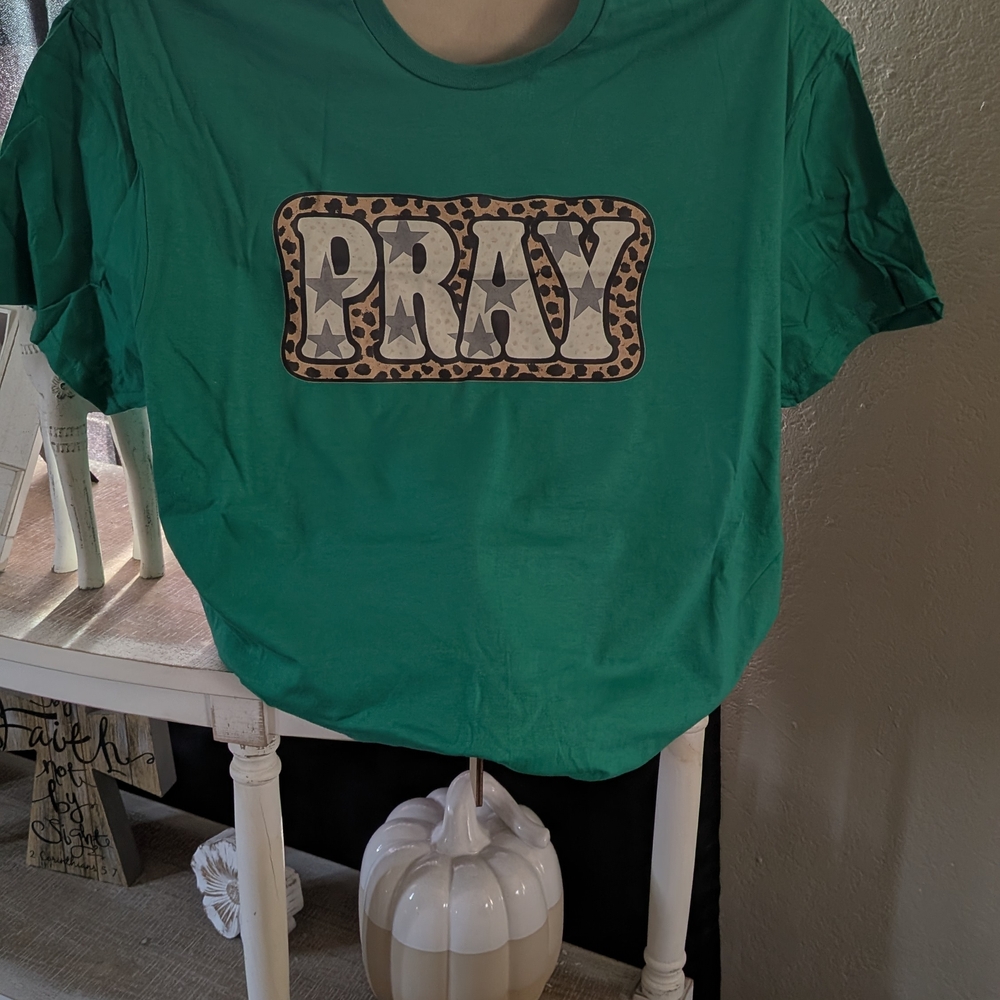Green PRAY Graphic Short Sleeve Tee